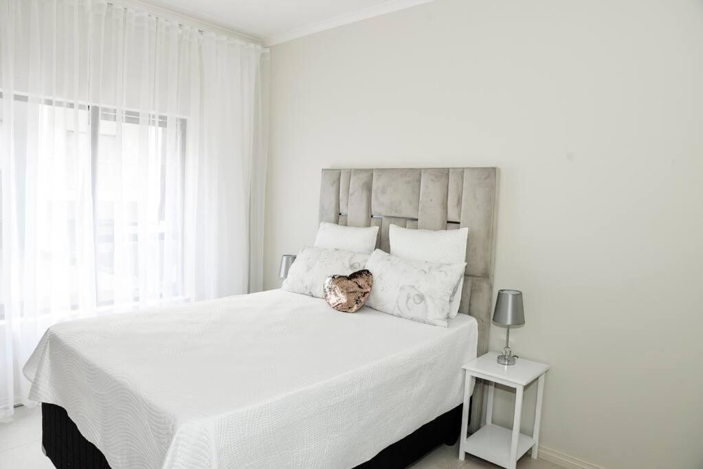 The Ellipse Palazzo Apartment มิดแรนด์ ภายนอก รูปภาพ