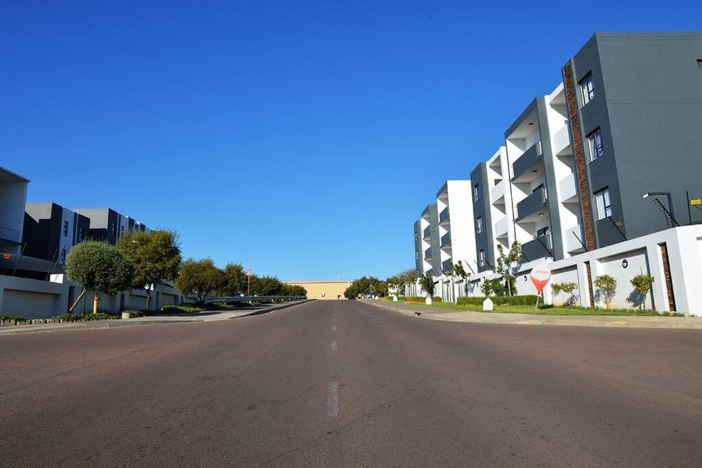 The Ellipse Palazzo Apartment มิดแรนด์ ภายนอก รูปภาพ
